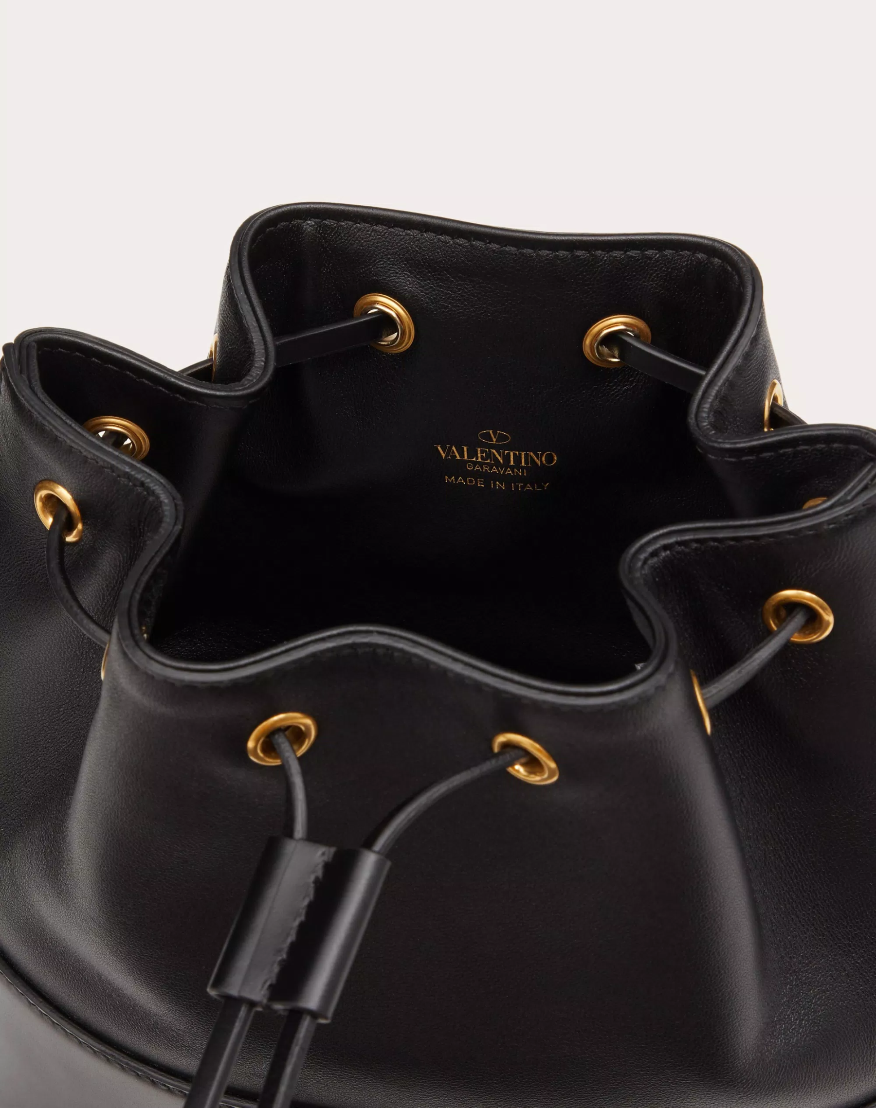 MINI BUCKET BAG IN NAPPA WITH VLOGO SIGNATURE CHAIN
